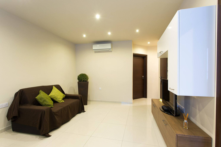 Bedroom 3, InStyle Aparthotel, St Julian's