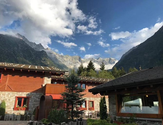 Exterior & Views 2, La Tana Dell Orso Hotel Spa, Brescia
