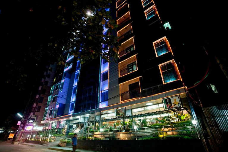The Crest Apartments, Gold Coast