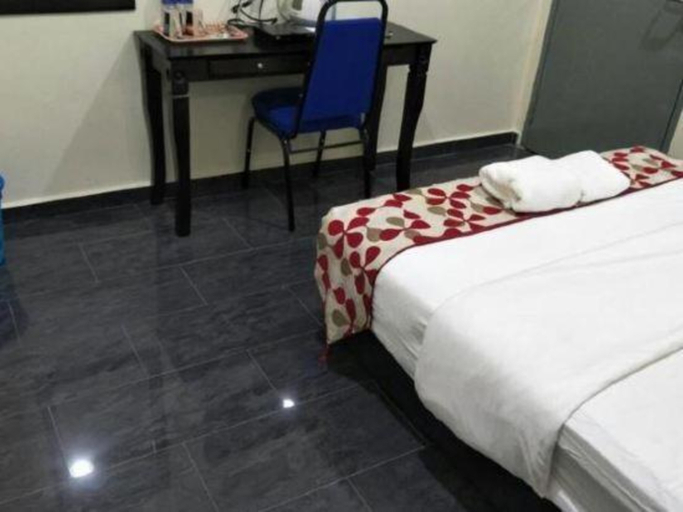 Bedroom 3, Hotel Az-Zahra Kerteh, Kemaman