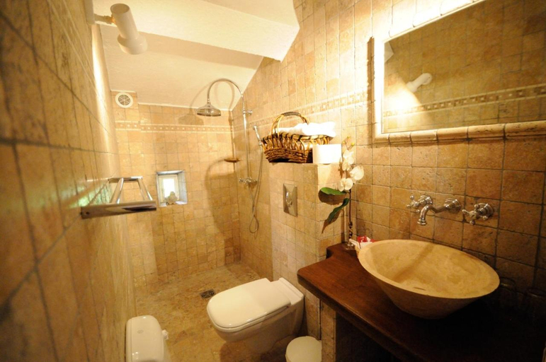 Bathroom 3, Domaine de Majastre, Var