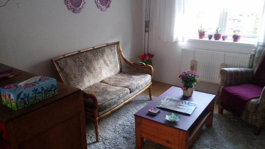 Others 4, Bed en Broodje Bloem, Delft