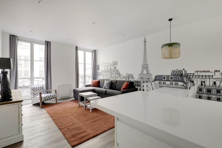 Others 4, AC 4p apt - Louvres Place Vendome Paris center by Weekome, Paris