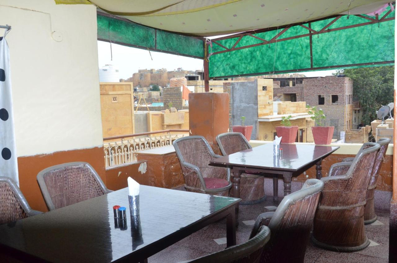 Food & Drinks 5, Ratan Hostel, Jaisalmer