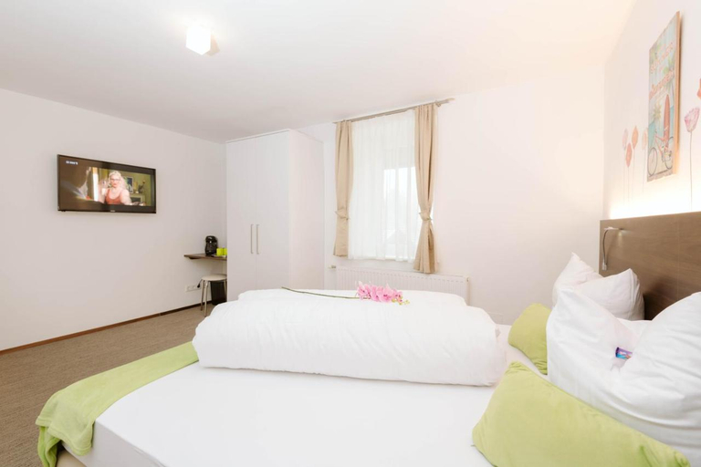 Bedroom 2, Velden24 - create your own stay, Villach Land