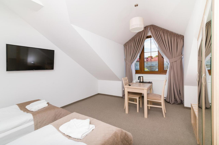 Bedroom 4, Villa Astra - Apartments & Restaurant, Oświęcim