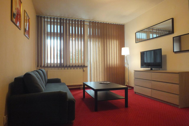 Others 5, Motel Subaru, Warsaw