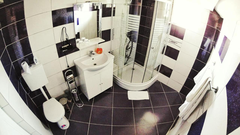 Bathroom 2, Anda Residence, Sibiu