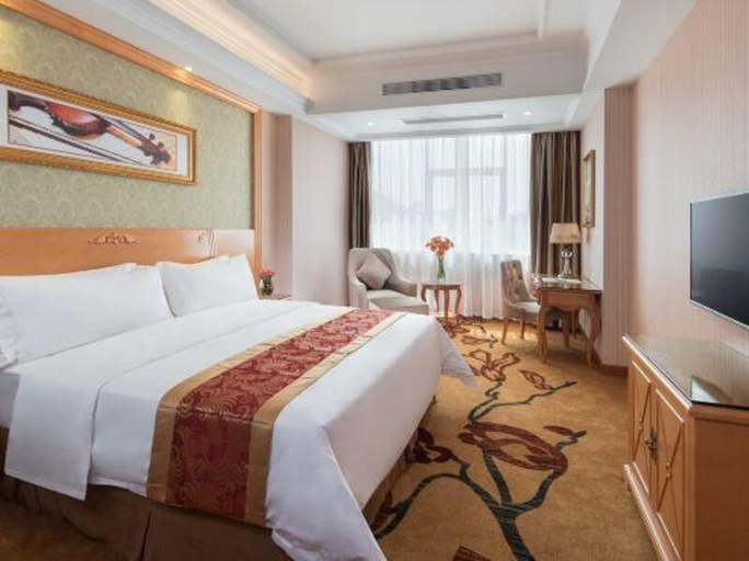 Bedroom 3, Vienna Hotel Shenzhen Shiyan Tianbao Road Branch, Shenzhen