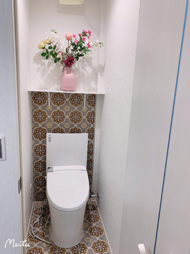 Bathroom 2, To Ikebukuro 1 stop/ Harry pottert /202, Nerima