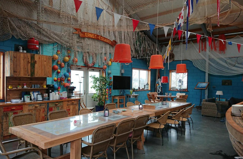 Food & Drinks 5, Slaaphuisjes LauwersmeerPlezier!, De Marne