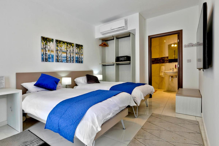Bedroom 2, The Exiles Hotel
