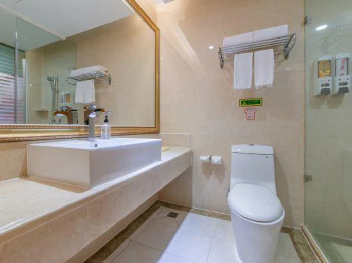 Bathroom, Vienna International Hotel (Shenzhen North Railway Station), Shenzhen