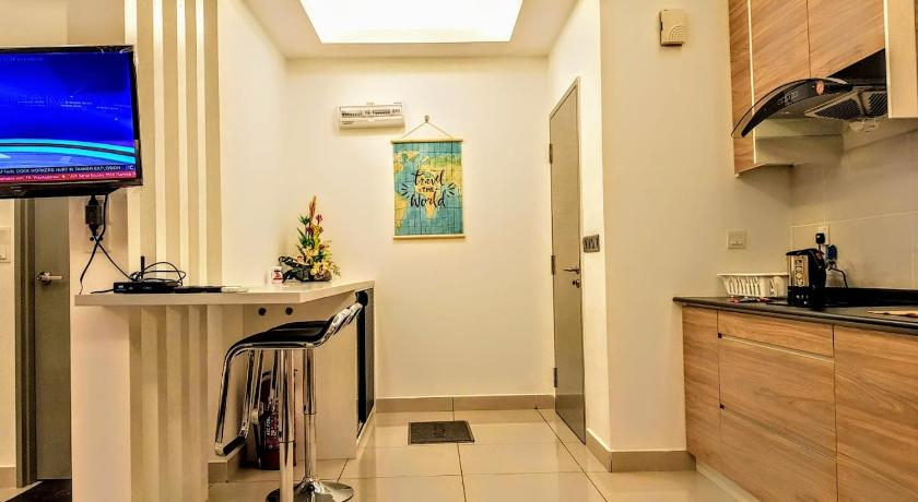 Others 5, ZY Studio @ EVO SOHO Bangi [ASTRO WiFi NETFLIX], Hulu Langat