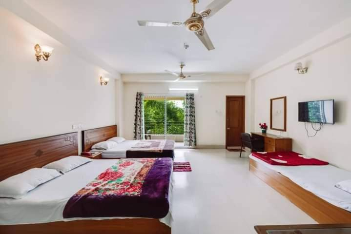 Bedroom 3, Hill Crown Hotel & Resort, Bandarbon