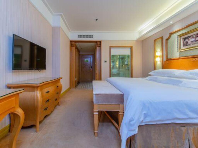 Bedroom 5, Vienna International Hotel (Shenzhen North Railway Station), Shenzhen