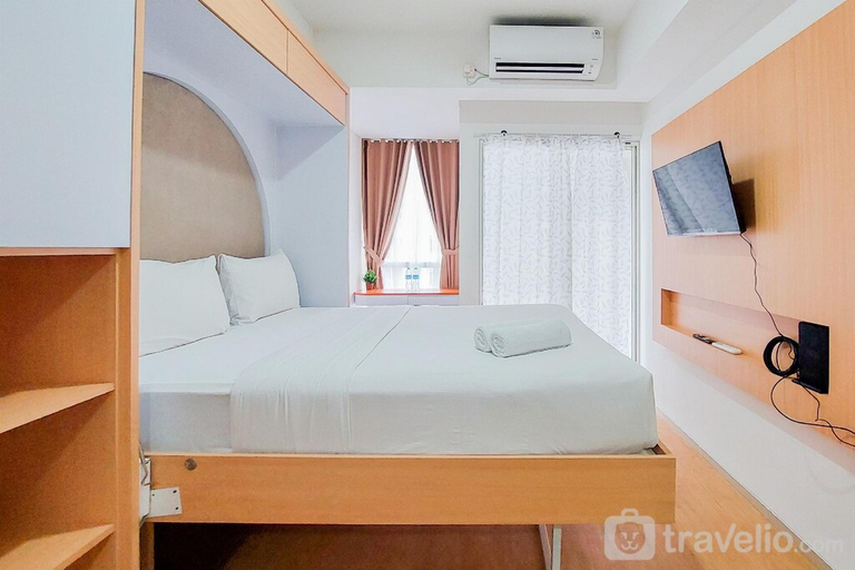 Bedroom, Studio at Pacific Garden Alam Sutera By Travelio, Tangerang