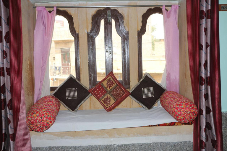 Bedroom 1, Ratan Hostel, Jaisalmer