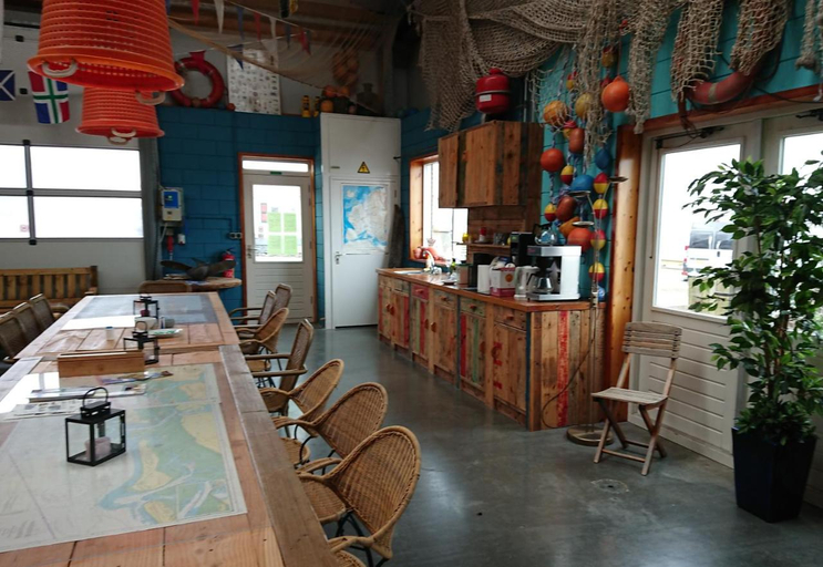 Food & Drinks 3, Slaaphuisjes LauwersmeerPlezier!, De Marne