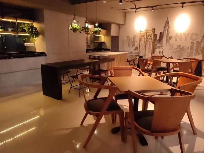 Food & Drinks, DeAr UC Apartment, Surabaya
