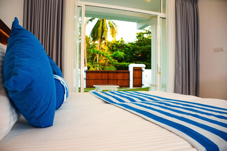 Bedroom 3, Weleges Place, Hikkaduwa