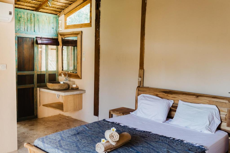Bedroom 5, Kalyssa Beach Bungalows, Buleleng
