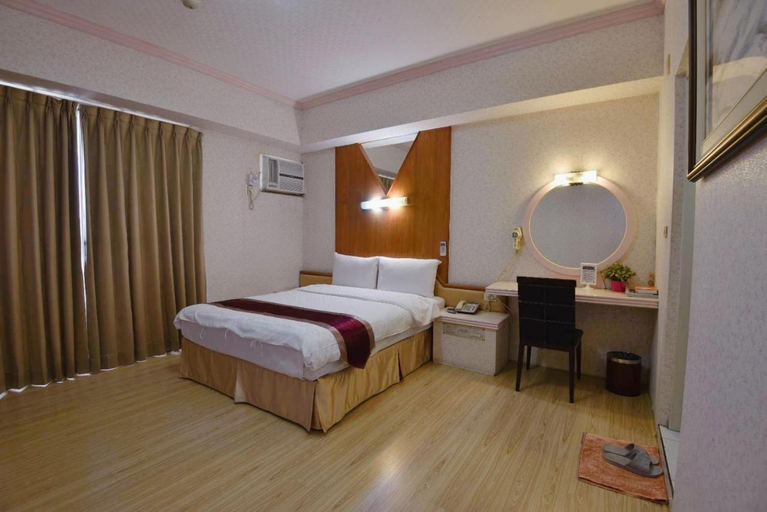 Bedroom 5, Green Yard Business Hotel, Miaoli