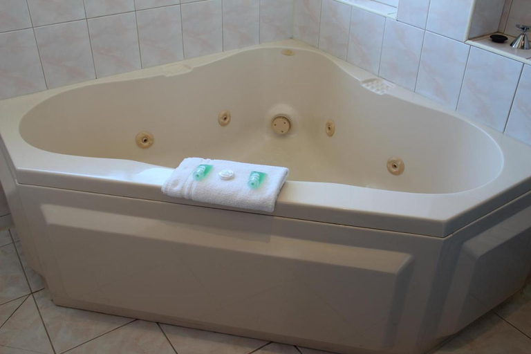 Bathroom, Hume Villa Motor Inn UNDER NEW MANAGEMENT, Melbourne