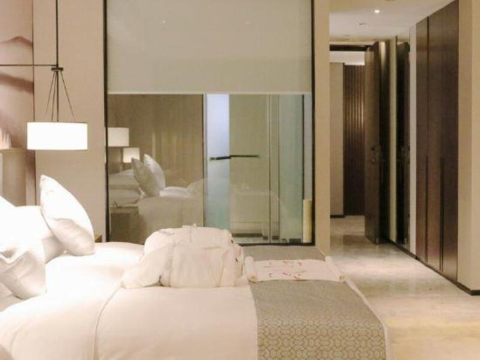 Bedroom 4, HOWARD JOHNSON DOWNTOWN HOTEL CHONGQING, Chongqing