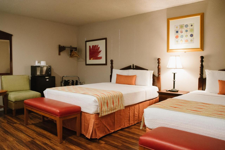 Bedroom 2, Alamo Inn And Suites Convention Center, Orange