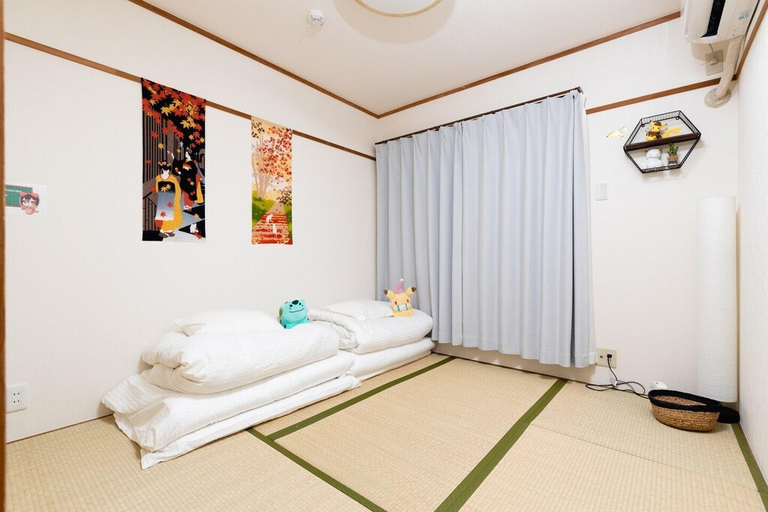 Bedroom 3, Pokemon-3 mins walk to Station, Namba 11 mins, Osaka