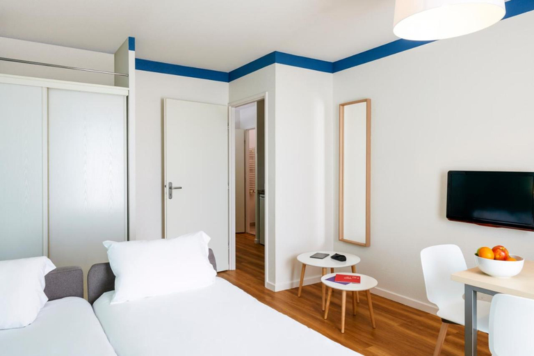 Bedroom 2, Adagio Access Strasbourg Illkirch Aparthotel, Bas-Rhin