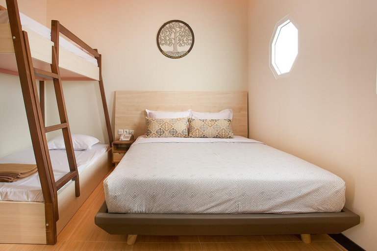 Bedroom 3, River Walk Urban Camping House, Kendal