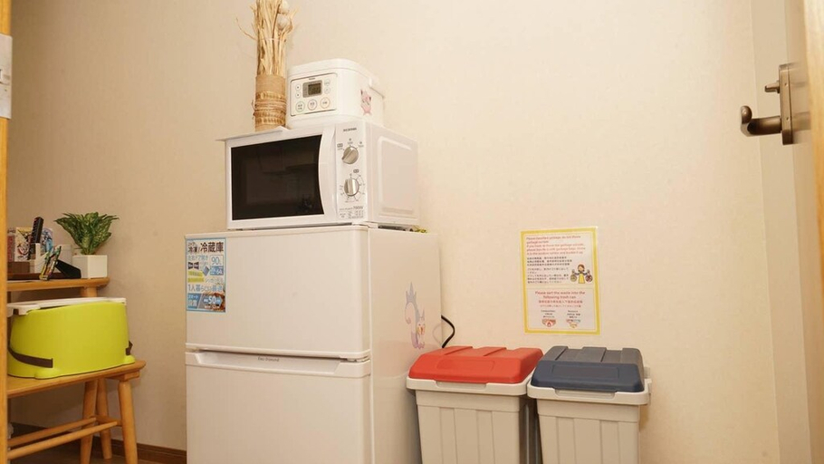 Others 5, Pokemon-3 mins walk to Station, Namba 11 mins, Osaka