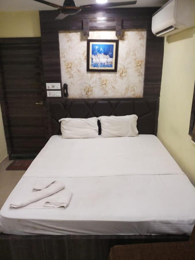 Bedroom 2, Hotel Rayan Inn, Kolkata