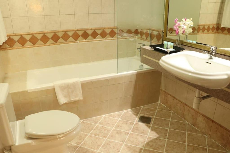 Bathroom 5, AL Manar Grand Hotel Apartment , Dubai