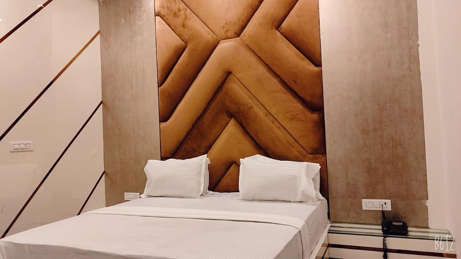 Bedroom 4, SHRADDHA HOTEL, Aligarh