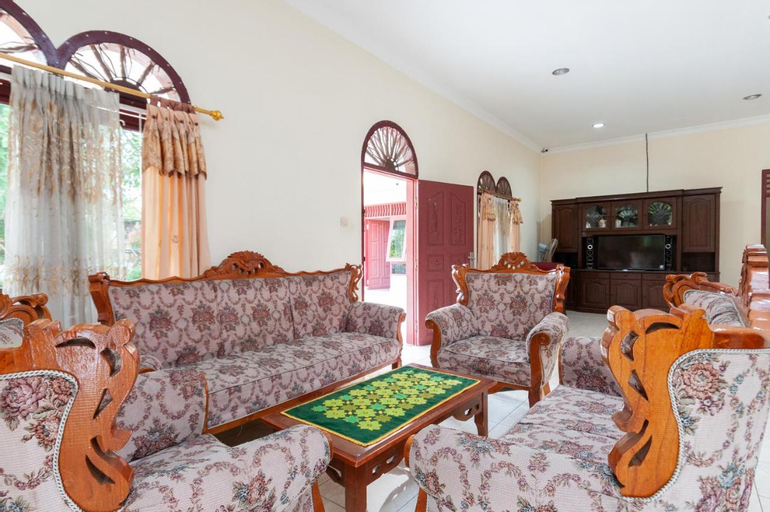 Others 2, Sinaga Homestay, Samosir