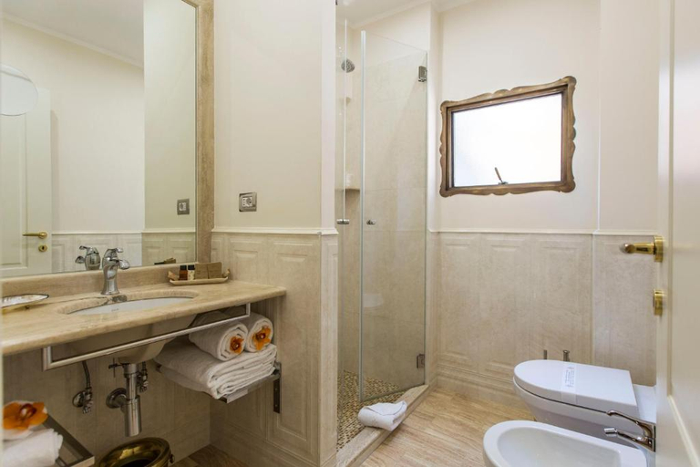 Bathroom, Trinità dei monti superior suite, Roma