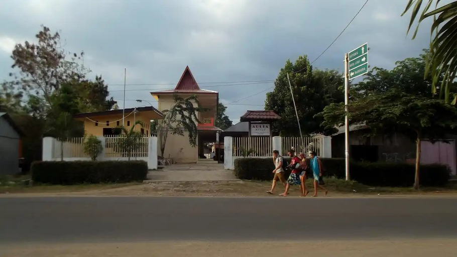 Exterior & Views 5, Hotel Aulia, West Manggarai