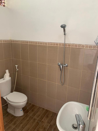 Bathroom, Warung jemeluk & home stay, Karangasem