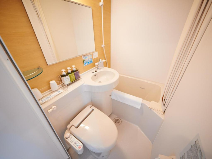 Bathroom 5, Super Hotel Shinjuku Kabukicho, Shinjuku