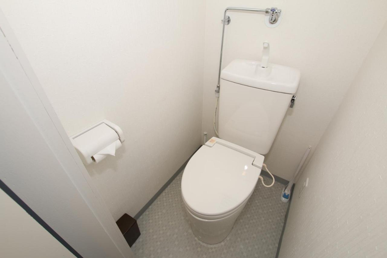 Bathroom 2, Sakurajima Parkside House A, Osaka