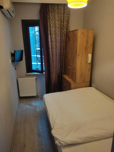 Bedroom 5, Hotel Promise, Beyoğlu