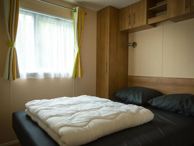 Bedroom 2, Apartment in Utrecht near Historic Windmill, Tilburg