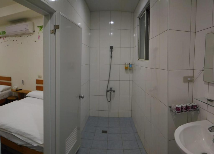 Bathroom 3, Wooden Bed and Breakfasts, Taitung