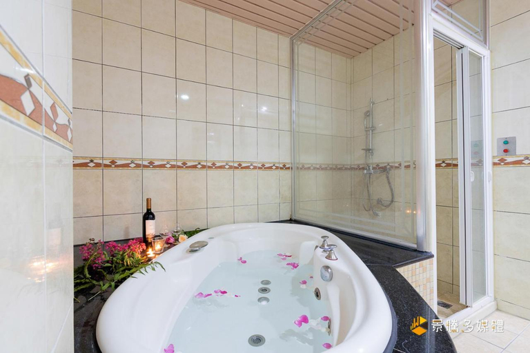 Bathroom 3, Fu Bao Motel, Hualien
