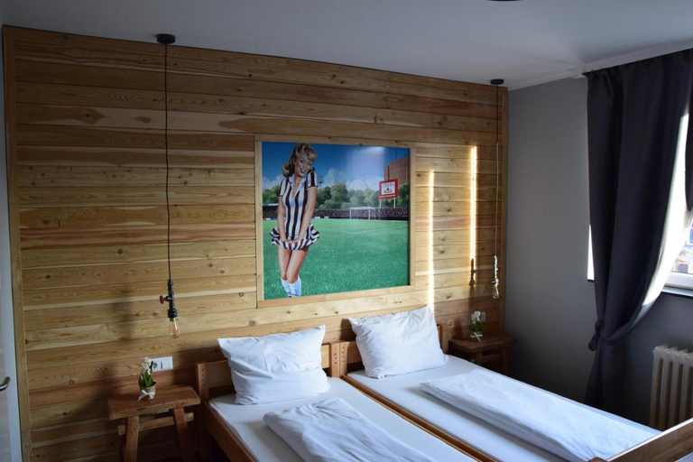 Bedroom 4, Hamburger Alm Hotel St. Pauli, Hamburg