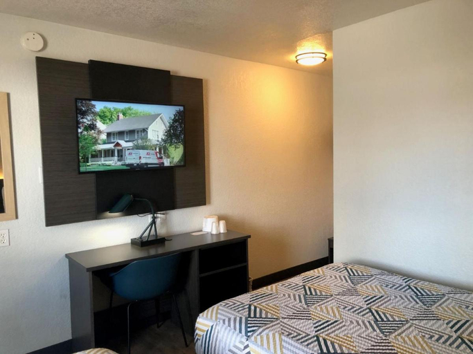 Bedroom 3, Motel 6 Nogales, AZ - Mariposa Road, Santa Cruz