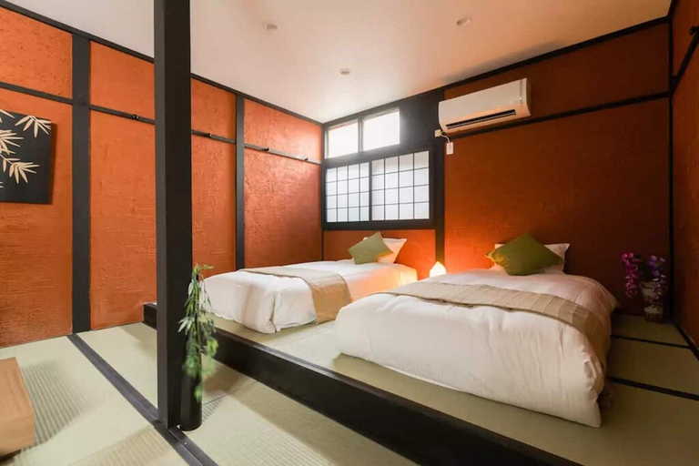 Bedroom 2, Onjuku Nakaz I, Osaka